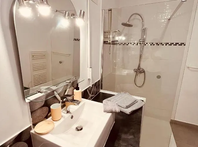 דירה Superbe T2 Avec Place De Parking אז'אקסיו